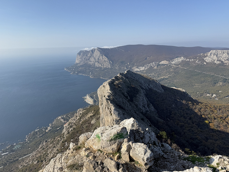 На Ильяс-Кая из-за обвала закрыли один из участков виа-ферраты
