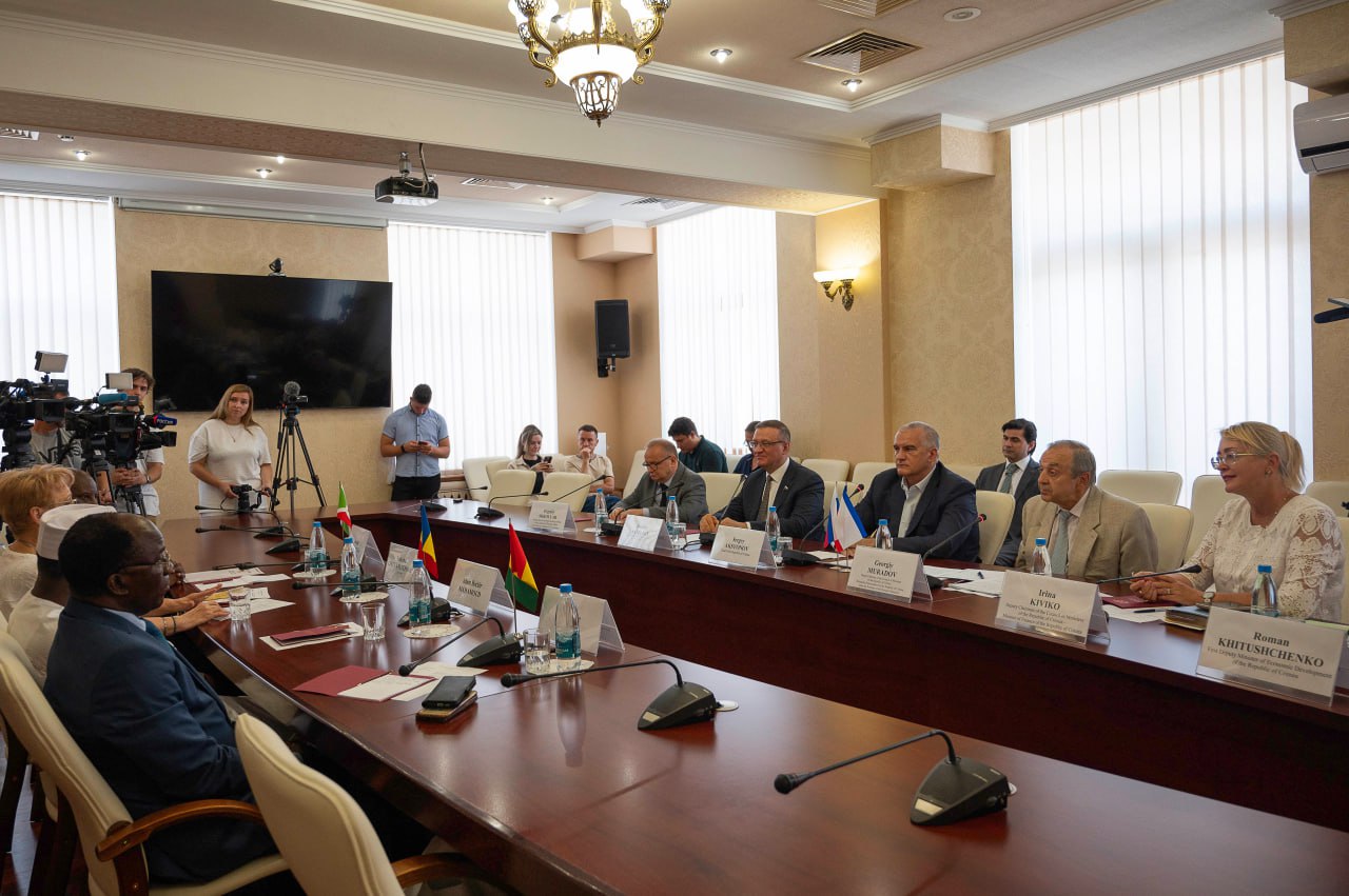 Власти Крыма встретились с послами африканских государств