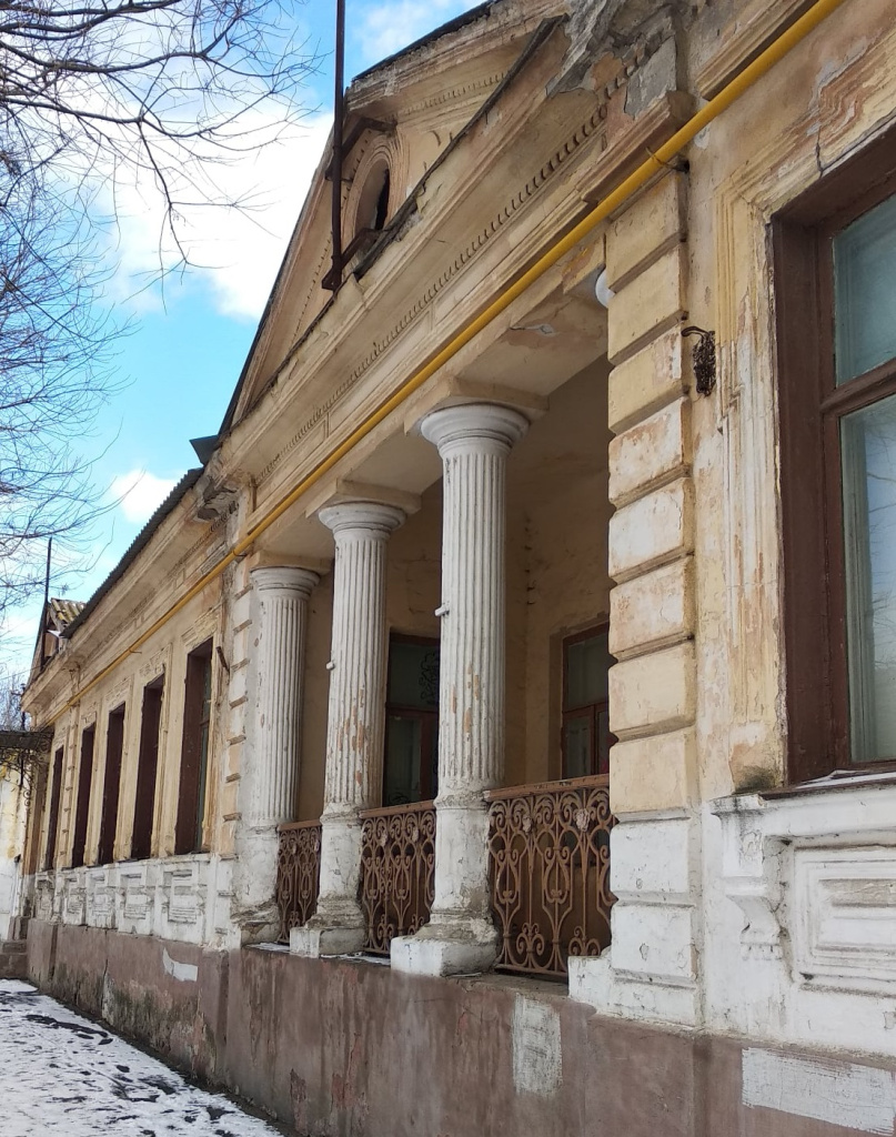 Дом в Евпатории, где жил Самокиш в 1918-1921 годах, ещё сохраняет черты былой респектабельности. 13 (10) (1).jpg