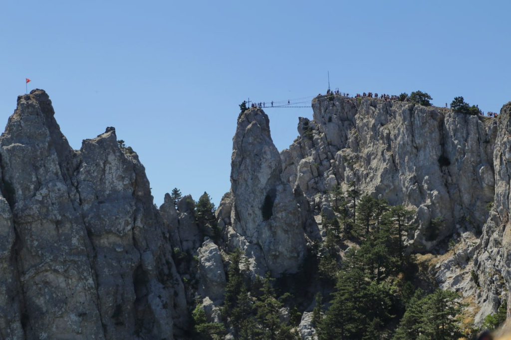 Горы зовут: три популярных маршрута в Крыму снова доступны для посещения