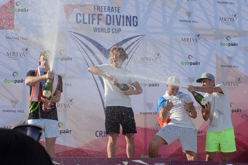 «КЖ» побывал на  «Freerate Cliff Diving World Cup»!