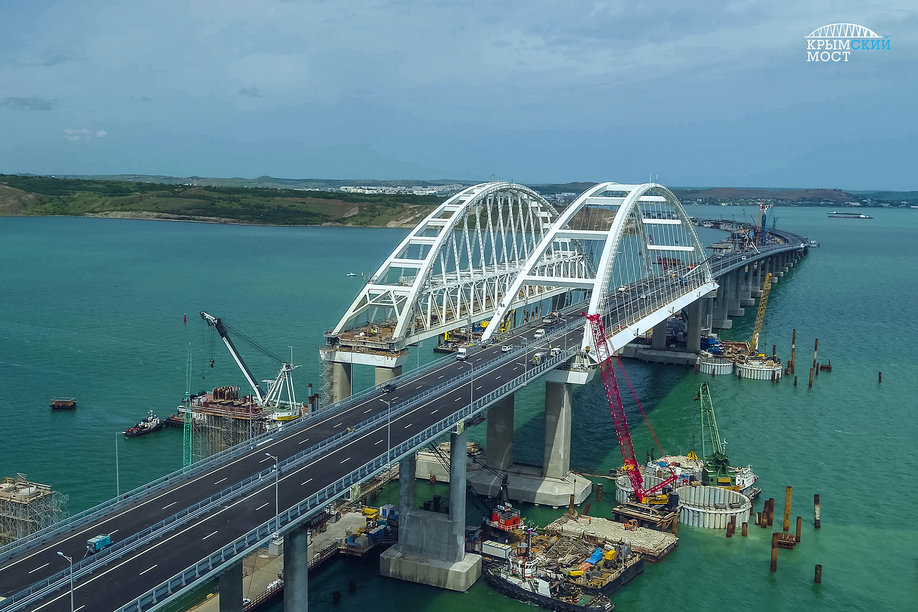 16 мая запускается автодорожное движение по Крымскому мосту