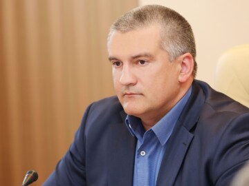 Сергей Аксенов выразил недоверие главе Ленинского района