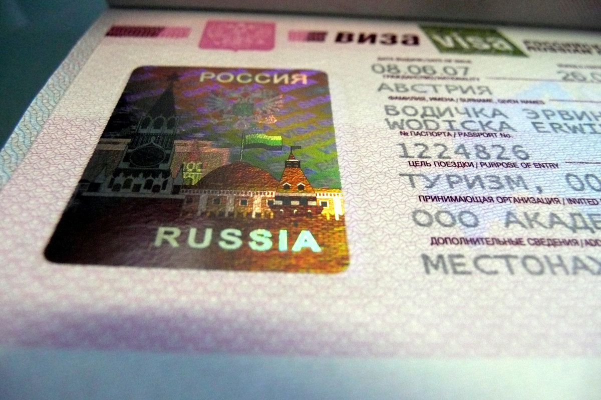 Ялтинский отель поможет иностранцам оформить российские визы для поездки в Крым
