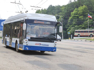 Excursion as a bonus: a bus with audio guide was launched on the route from Simferopol to Yalta