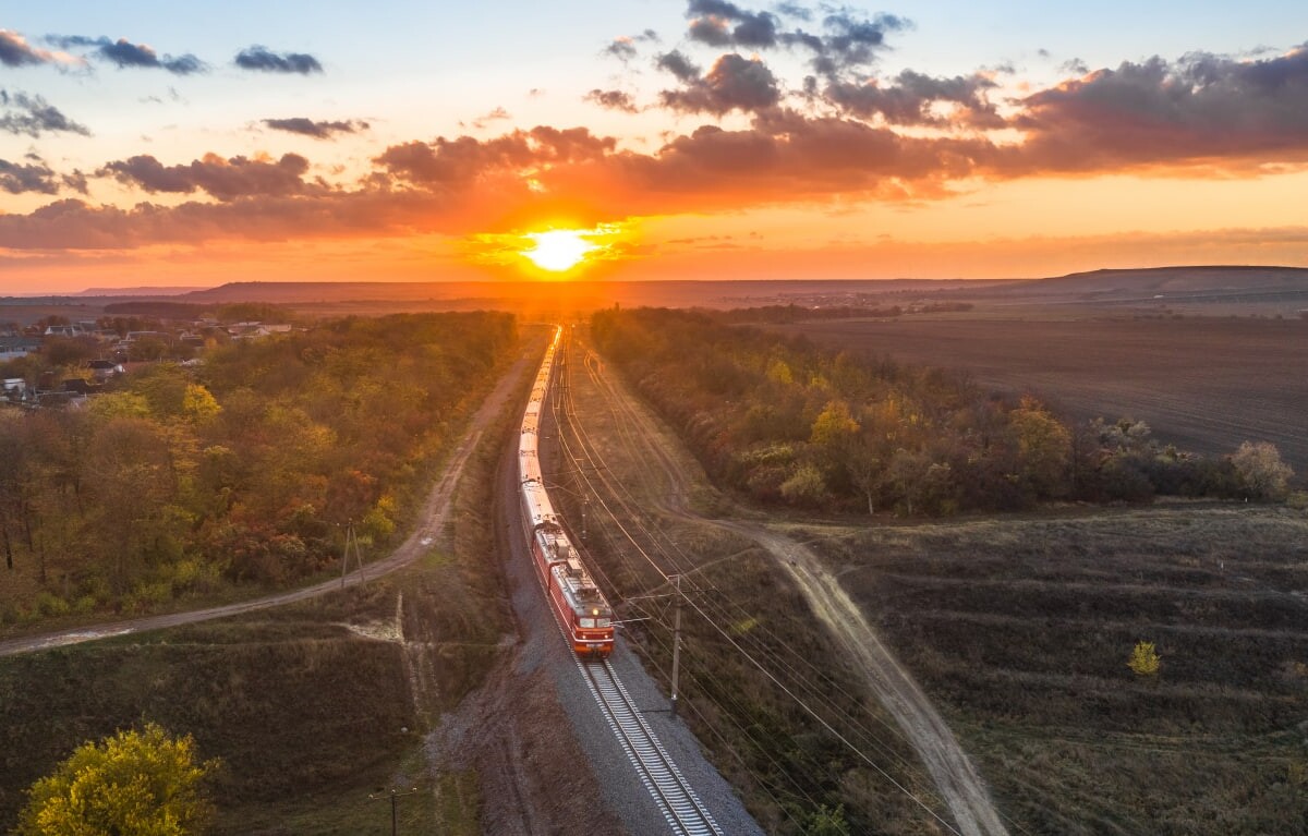 В Крым с 30 сентября запустят дополнительный поезд из Москвы