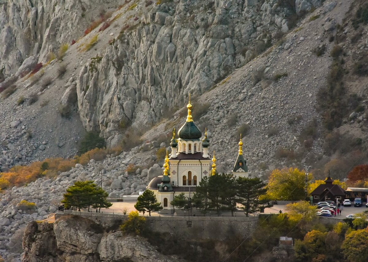 К празднику Рождества Христова: какие храмы нужно посетить в Крыму