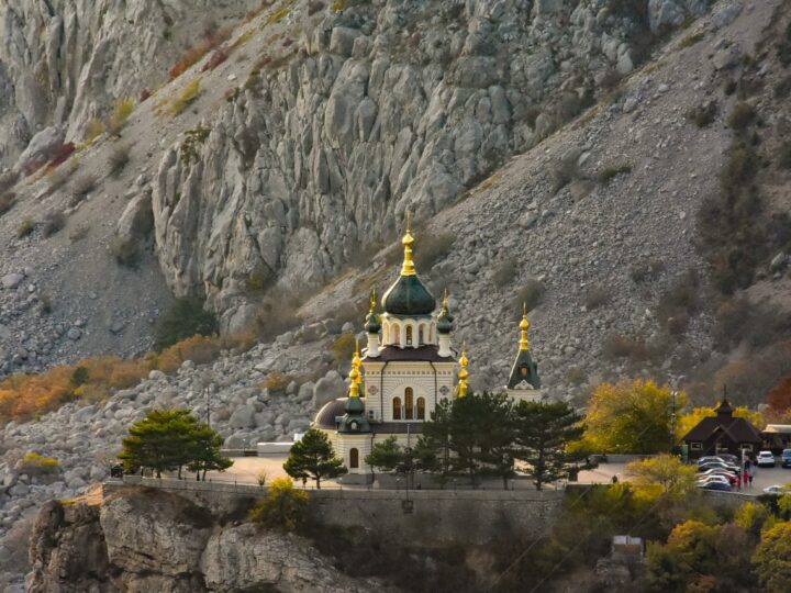 К празднику Рождества Христова: какие храмы нужно посетить в Крыму