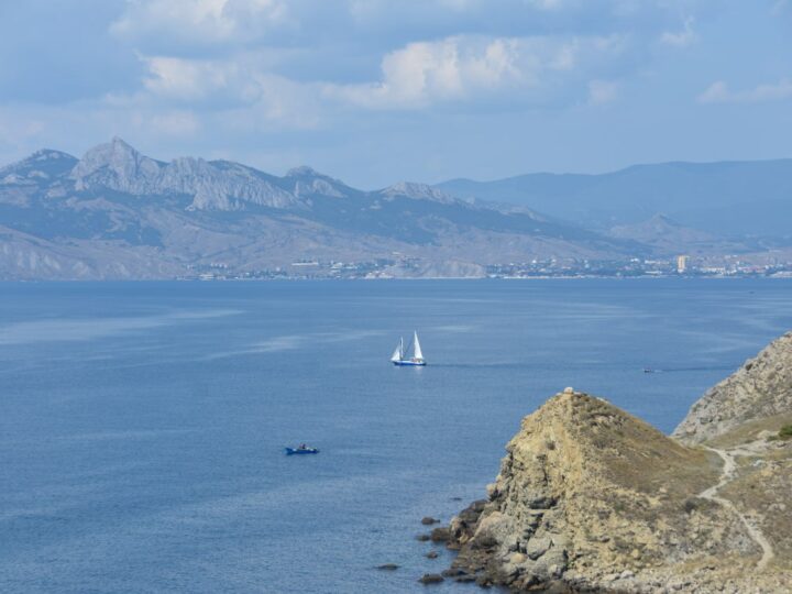 Крым в пятерке направлений, куда туристы хотят вернуться 