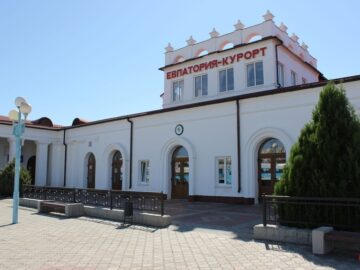 Евпаторийский ж/д вокзал признали самым красивым в Крыму