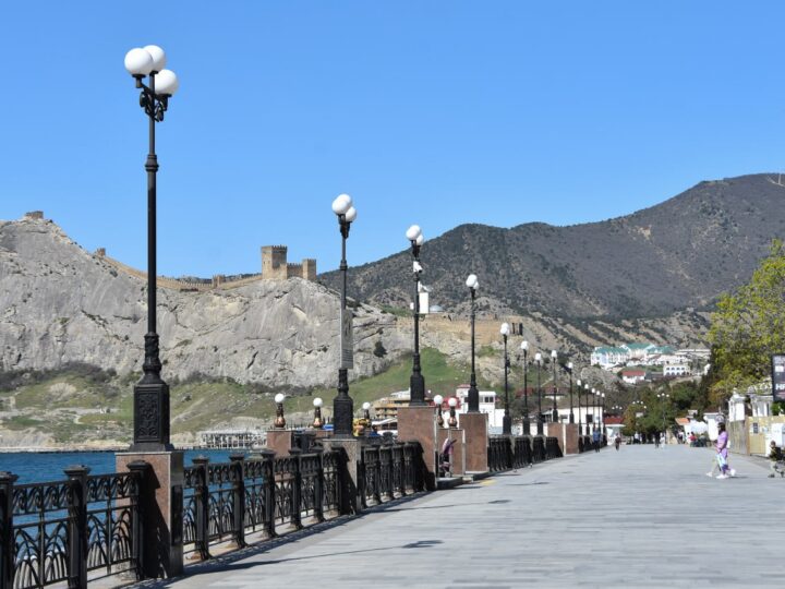Какие крымские города выбирают туристы для отдыха в мае